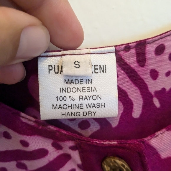 Puakeni Keni Hawaiian Dress Jumper - Picture 3 of 4